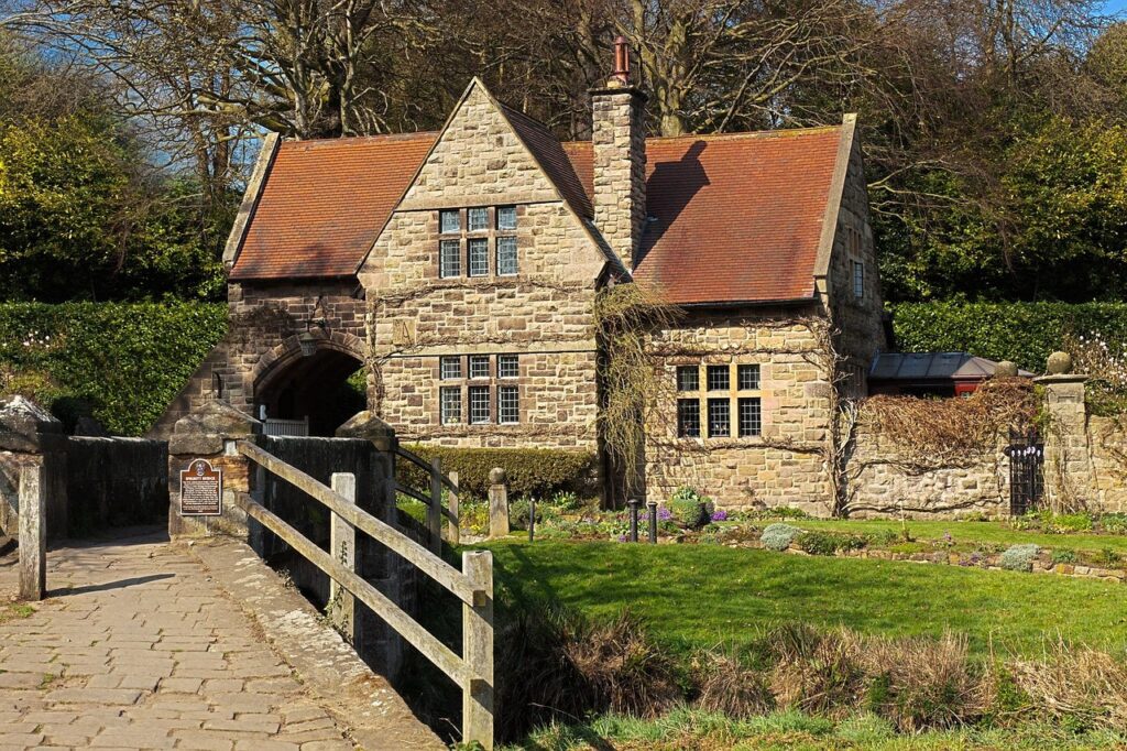 How to Save Money When Buying a House in Romsey